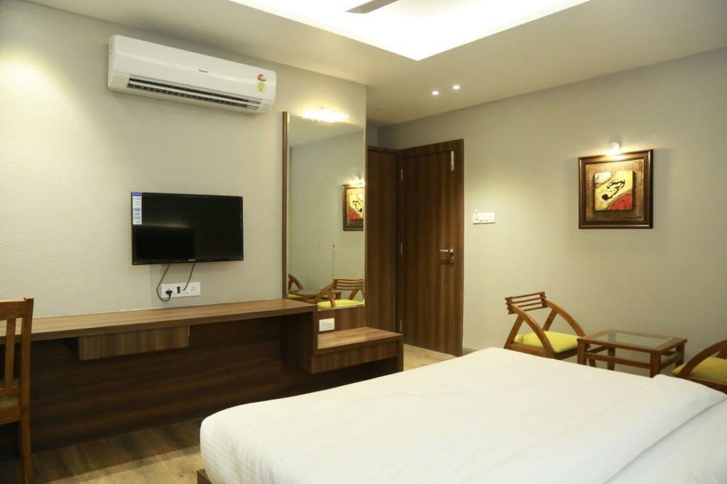 Hotel City Crown Mandsaur Exterior photo