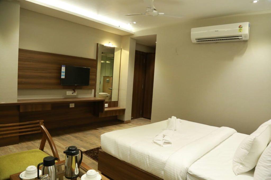 Hotel City Crown Mandsaur Exterior photo